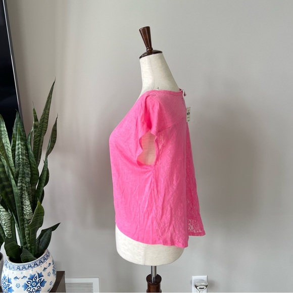NWT! Pink High-Low Scoop Neck Tee Shirt with Lace Back - Picture 4 of 7